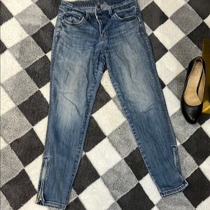 The Skinny White Black classic Ankle
Classic Blue Women's Jeans